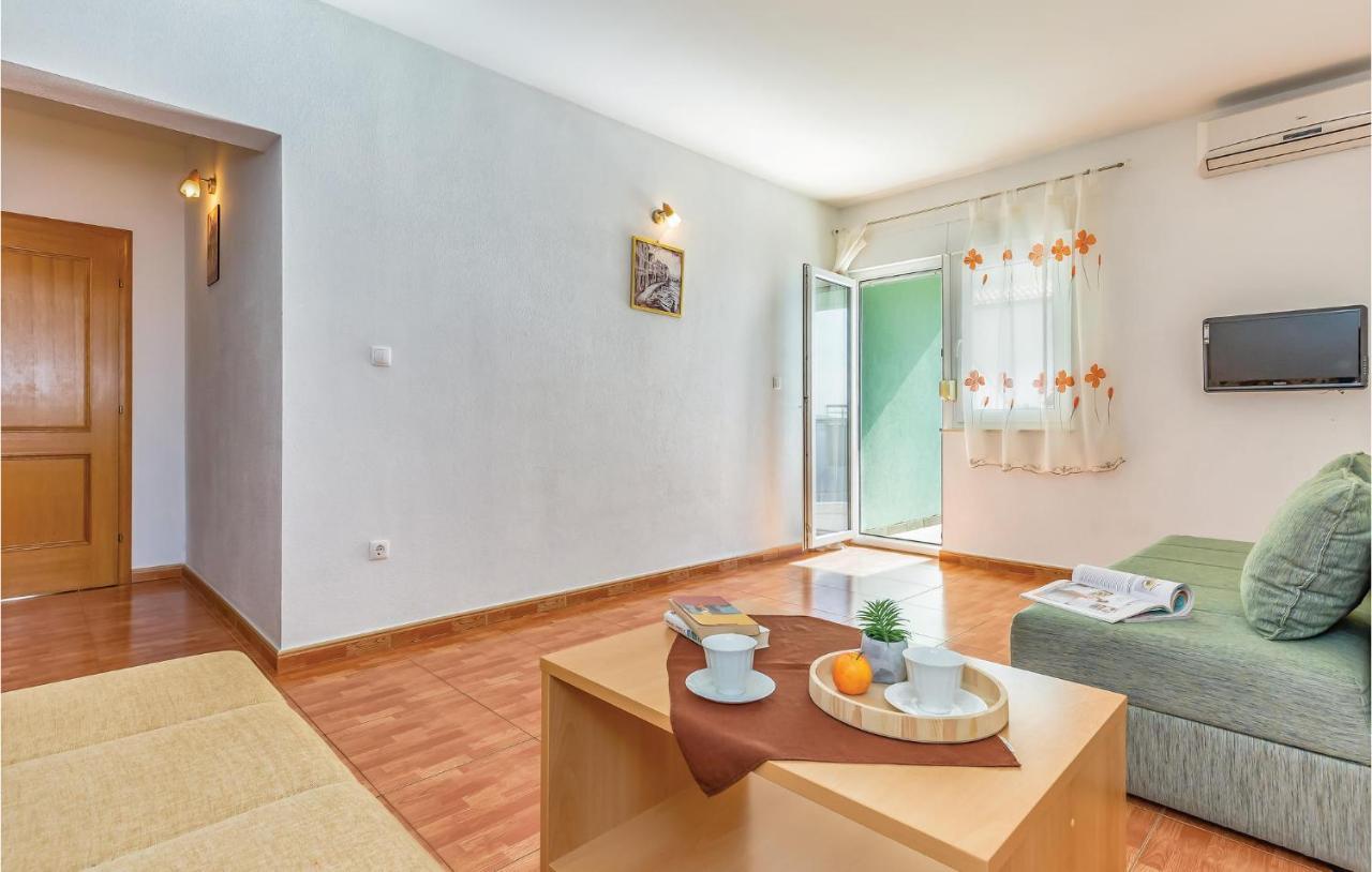 Beautiful Apartment In Krvavica With Wifi Extérieur photo