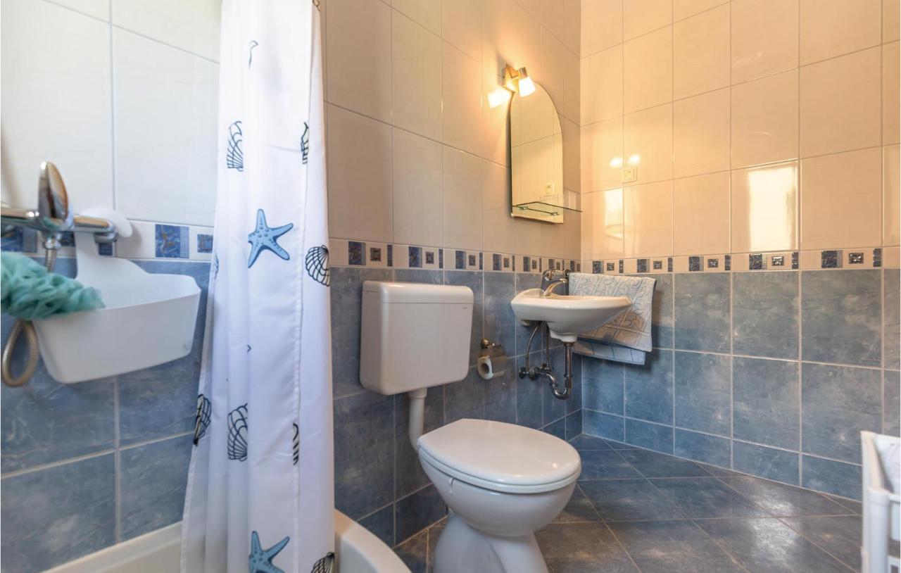 Beautiful Apartment In Krvavica With Wifi Extérieur photo